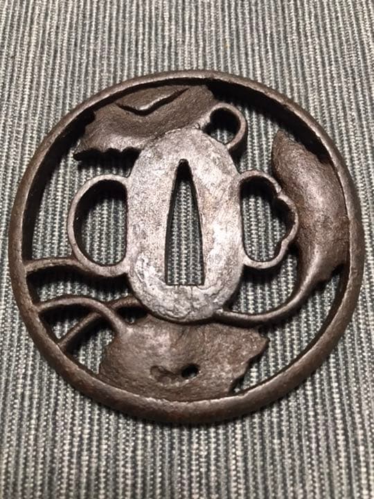 鍔　葵図　透かし鍔　鉄地　江戸時代