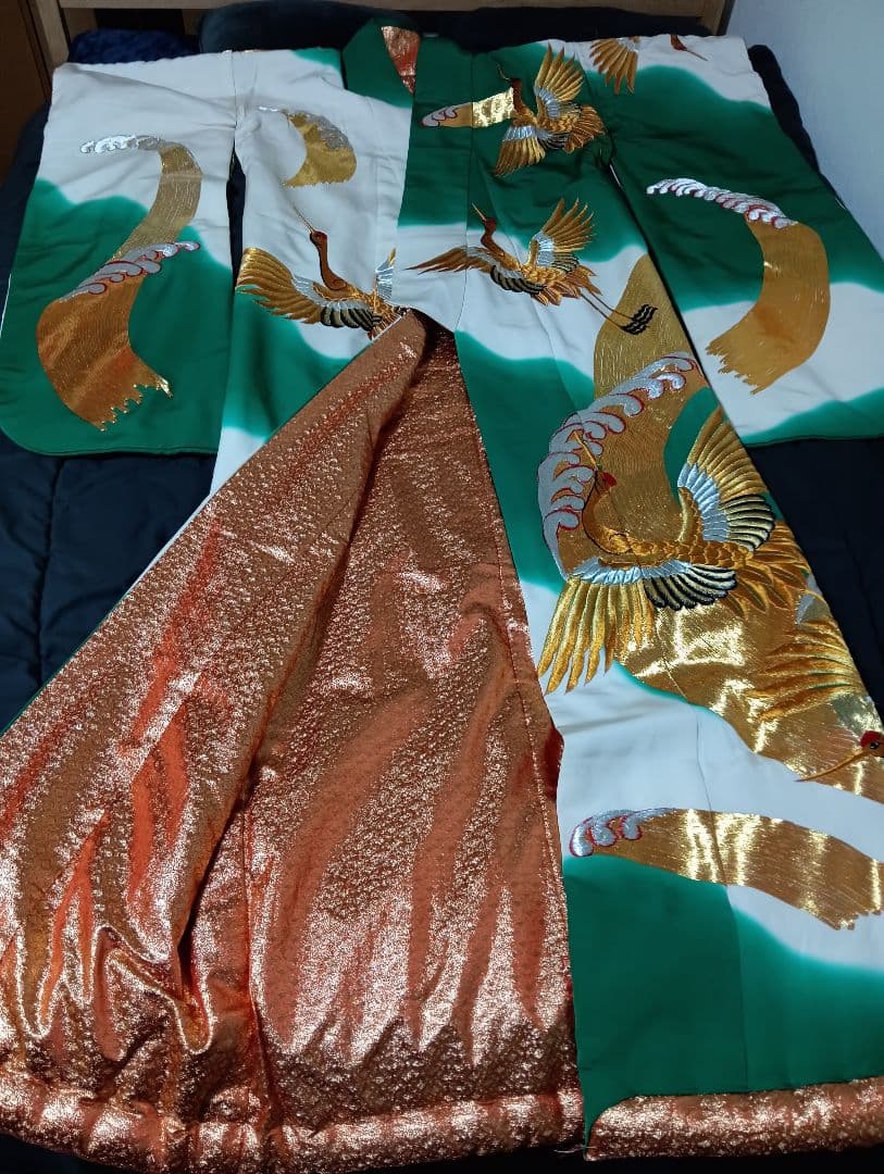 海外コレクター向きＪAＰAＮジャパン日本女性用特大雅金襴豪華刺繍鶴絵図柄和装着物