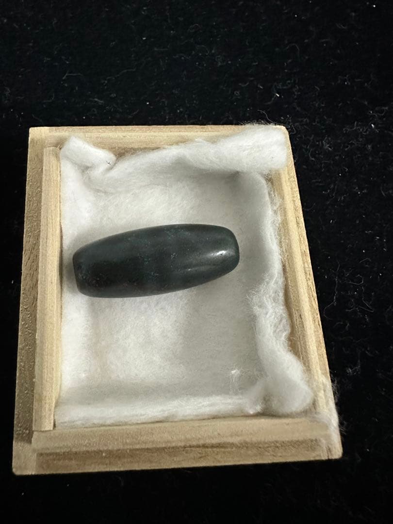 紅朱珠　仏六眼天珠