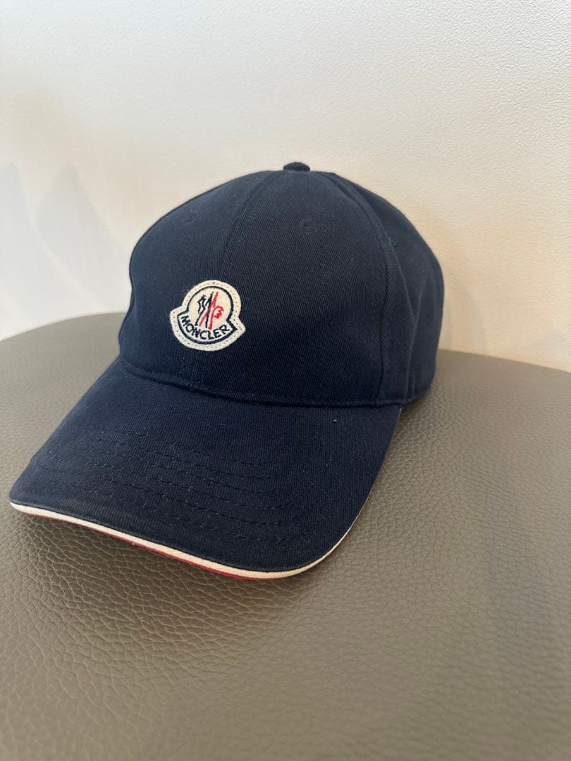 MONCLER ネイビー キャップ