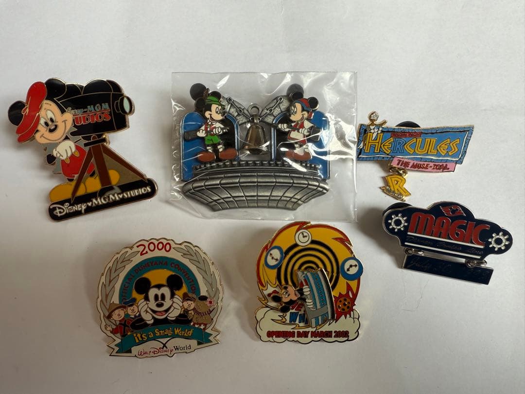 ディズニーワールド ピンバッジセット　海外