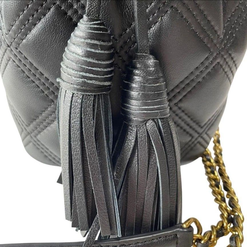 最終価格！美品！トリーバーチ　巾着ショルダーバッグ　ブラック