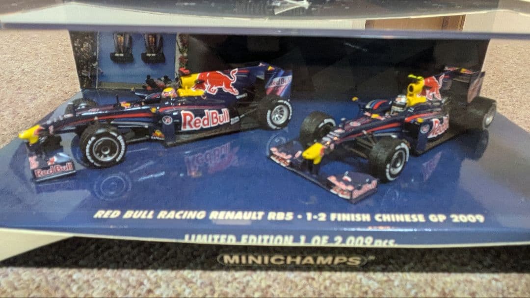 【レア新品未開封】レッドブルRB5 2台セット1-2フィニッシュ中国GP2009