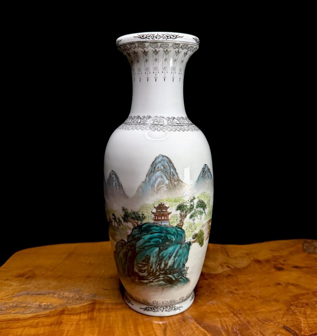 中国古美術　唐物　景徳鎮　粉彩 色絵　山水風景図　花瓶　高さ30.5cm
