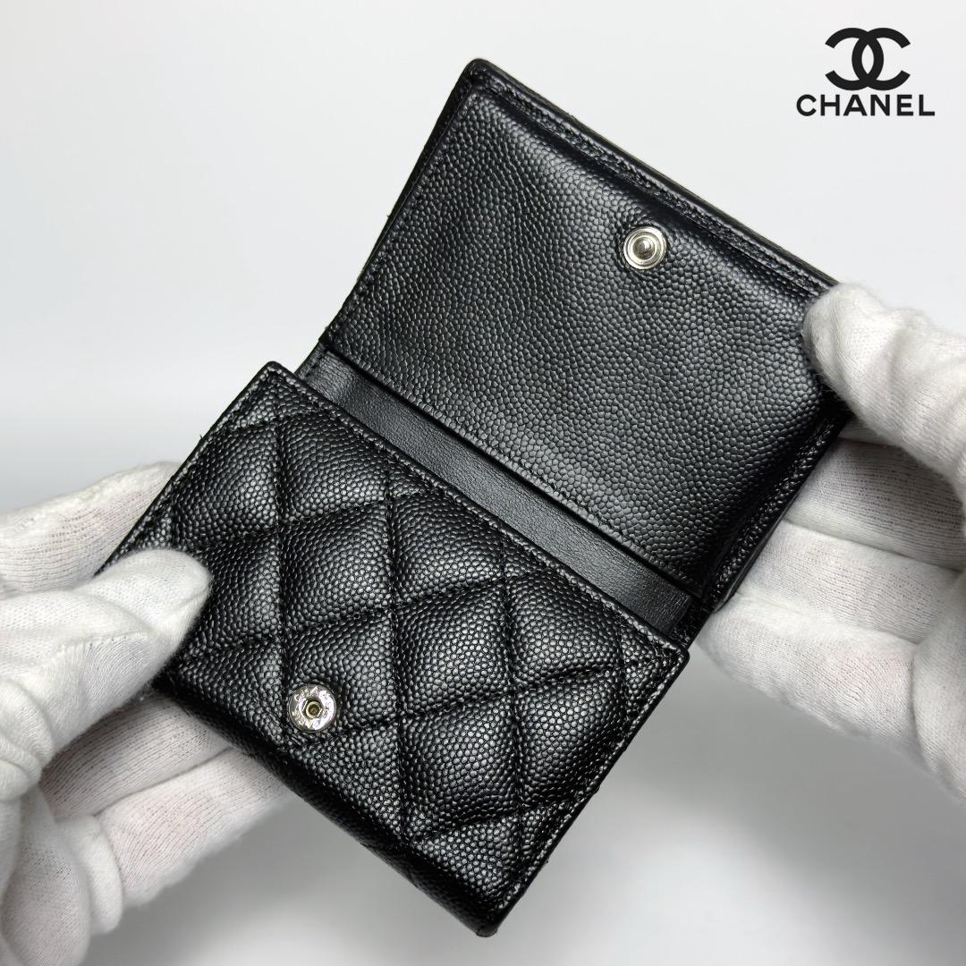 正規品　超美品　シャネル　マトラッセ　シルバー金具　Wホック　三つ折り財布