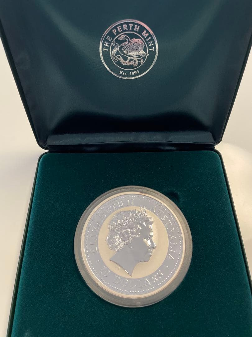 10オンス999 SILVER 2000年龍(辰)ミレアム干支銀貨　造幣局