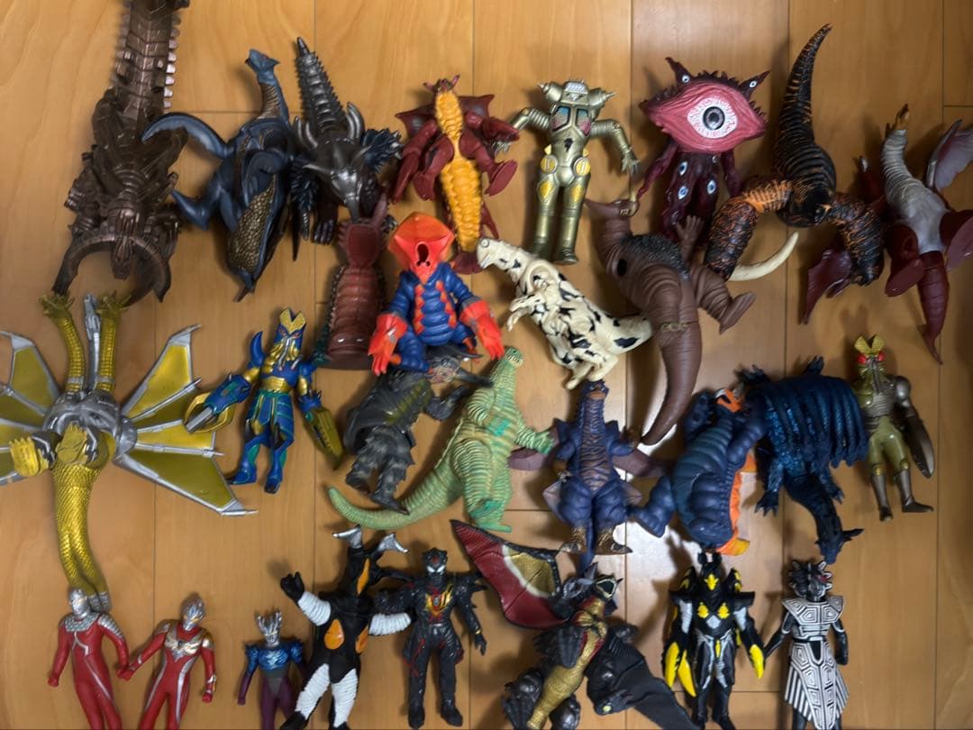 ウルトラマン　特撮フィギュア　ジャンク　大量まとめ売り　28体　レア品あり
