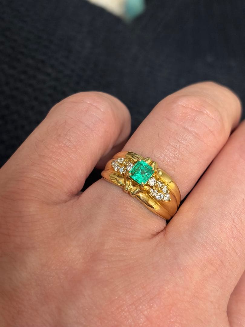 エメラルド0.46ct ダイヤモンド0.21ctデザインリング 18k ゴールド