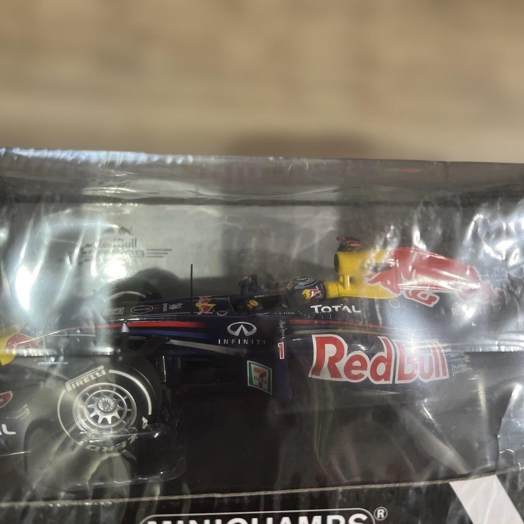 未開封　MINICHAMPS レッドブル RB6 ベッテル 1:18 ミニカー