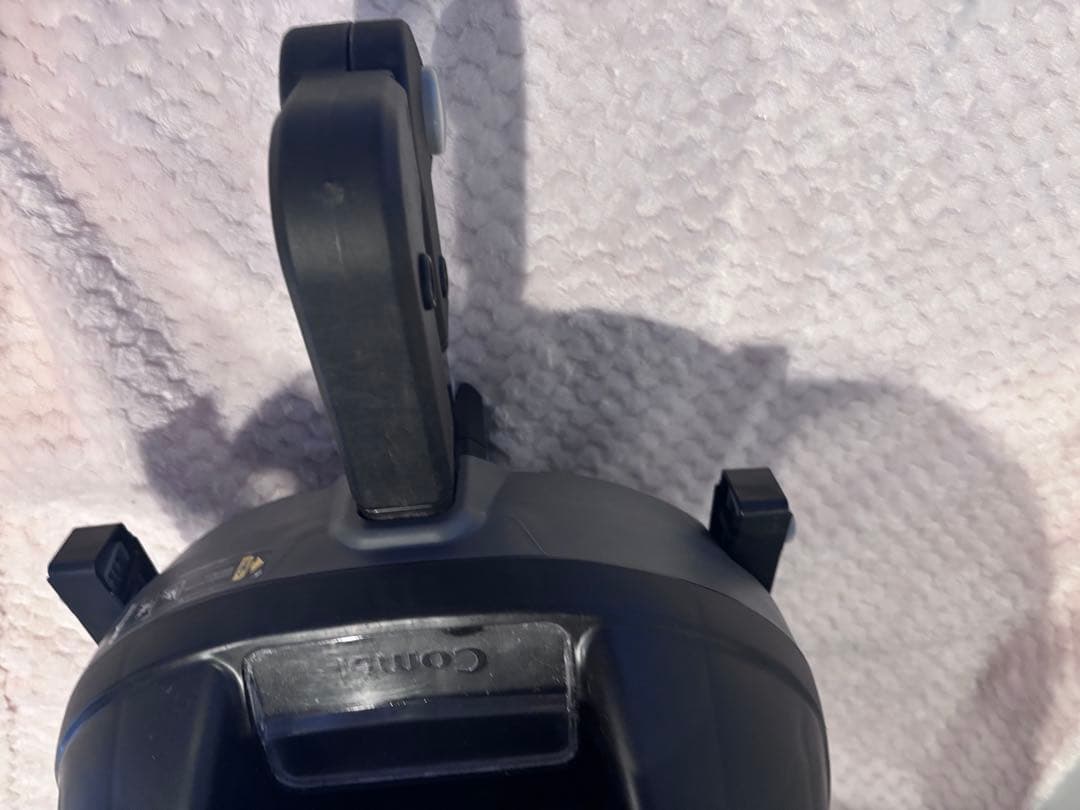 Combi チャイルドシート クルムーブISOFIXエッグショック　CG-UIG