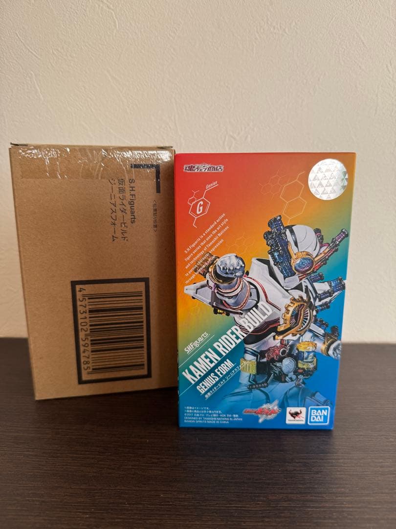 s.h.フィギュアーツ仮面ライダービルド　ジーニアスフォーム