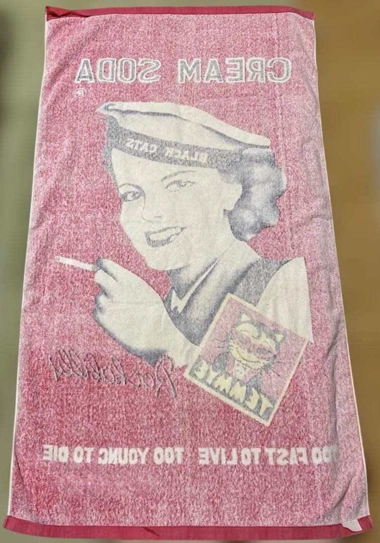 ◆クリームソーダ ビーチタオル　バスタオル　ブラックキャッツ◆