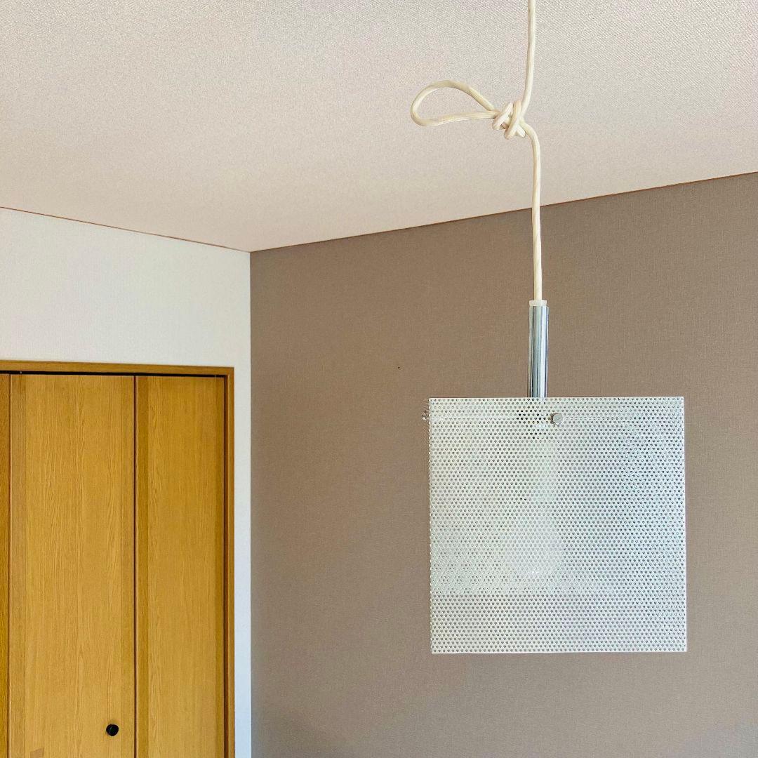 ポストモダン パンチングメタル キューブランプ