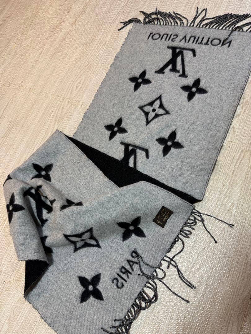 LOUIS VUITTON マフラー ブラック グレーエシャルプ　レイキャビック