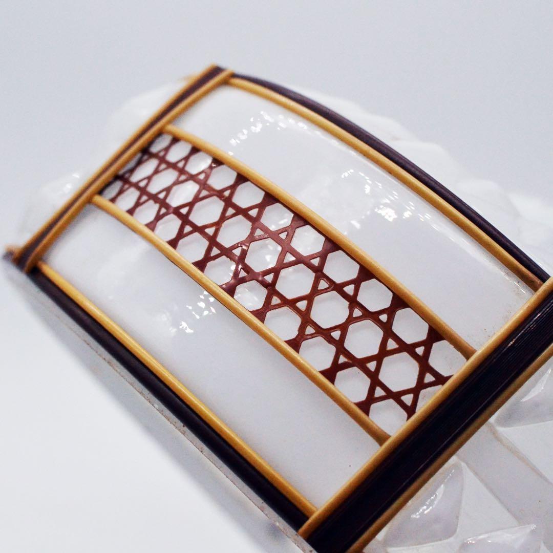 昭和レトロ　電笠 乳白ガラス　プレスガラス　セル巻き　幾何学 戦前〜昭和初期