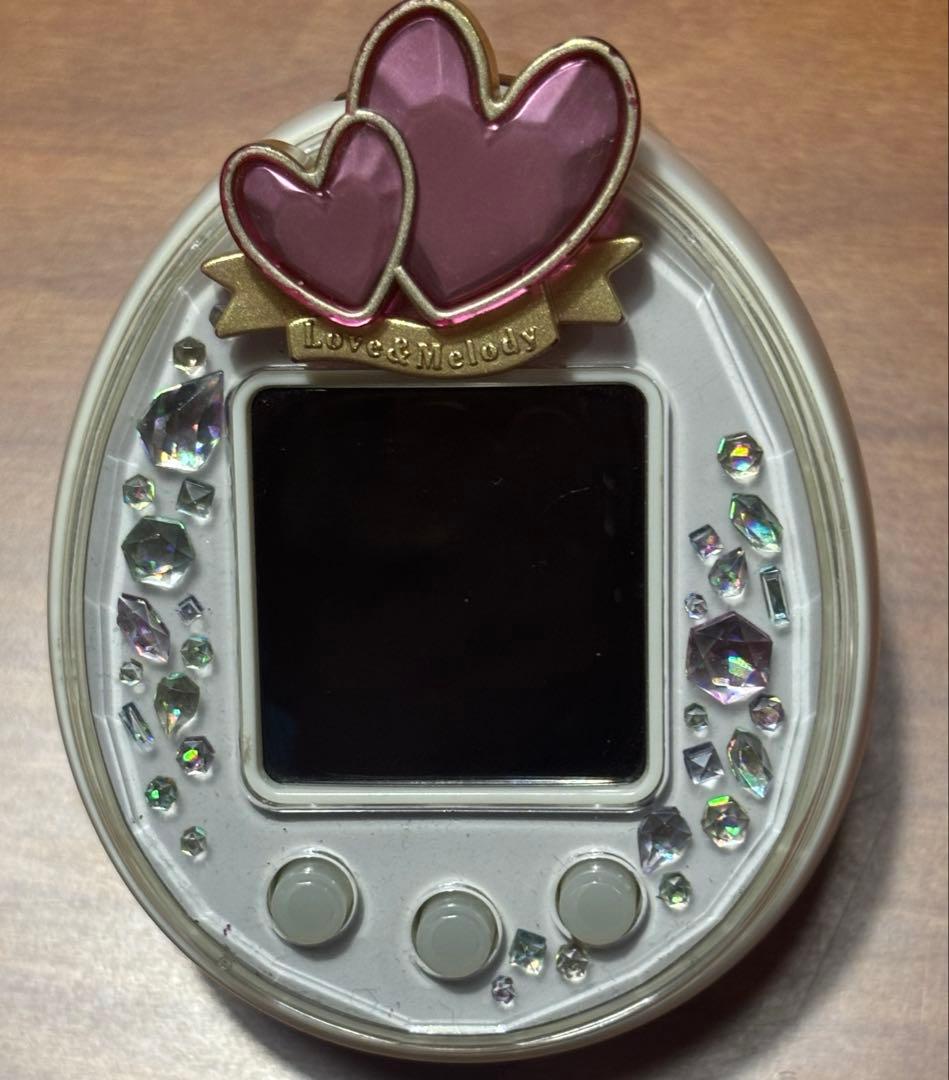 たまごっちピース　ホワイト　Tamagotchi P's ピアス付き