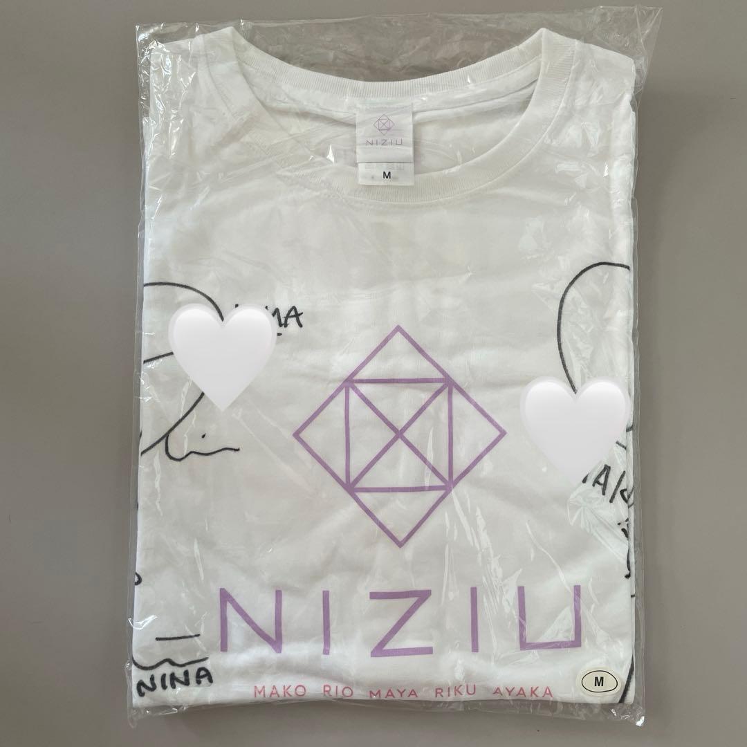 y*i様 NiziU　直筆サイン入りᎢシャツ　DAM