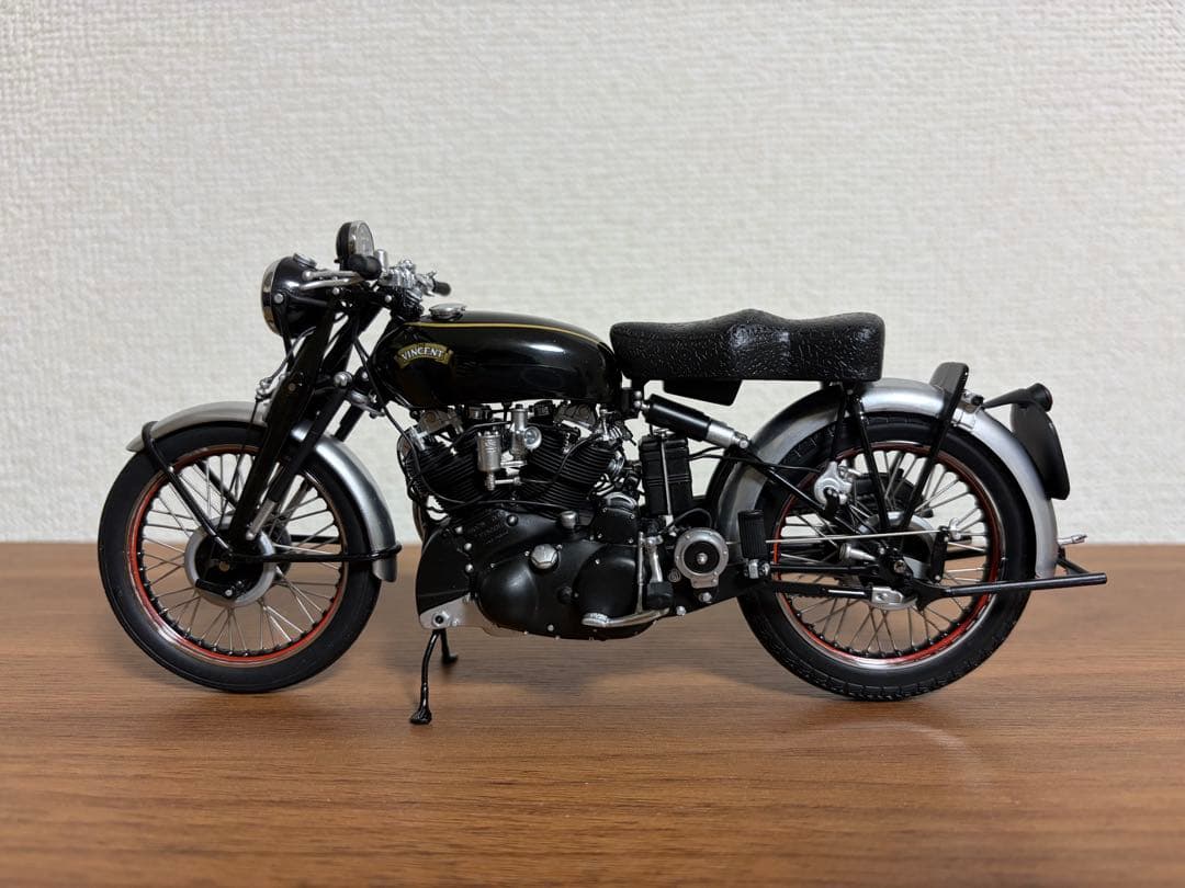ミニチャンプス 1/12 Vincent Black Shadow