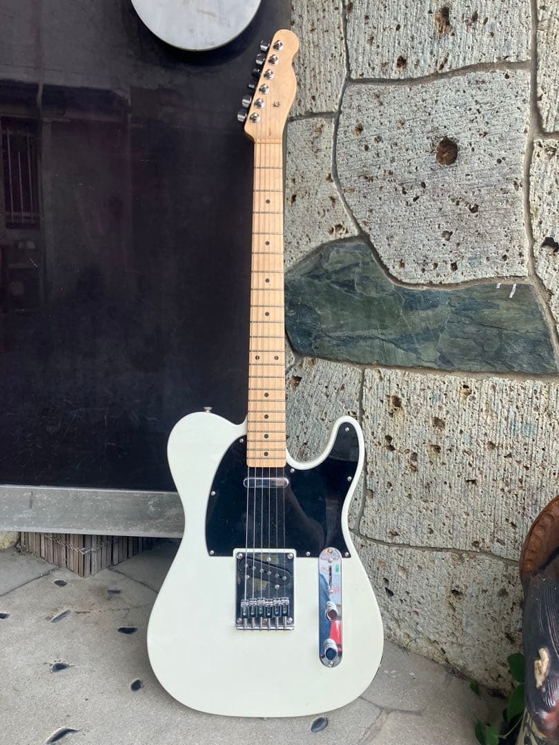 ギター squire telecaster s/n