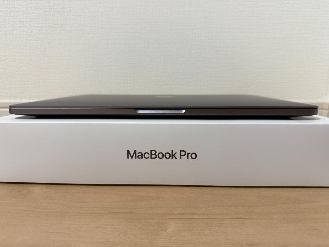 MacBook Pro M2チップ メモリ16GB/SSD256 13インチ