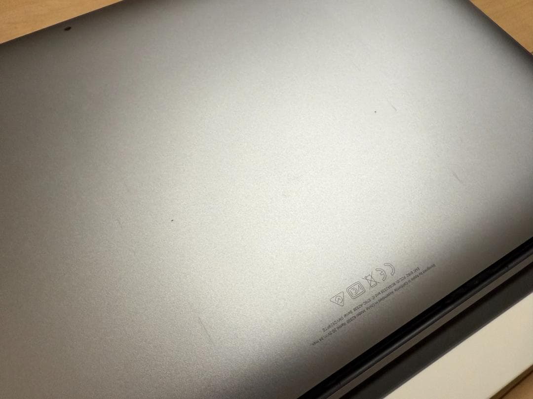 MacBook Pro M2チップ メモリ16GB/SSD256 13インチ