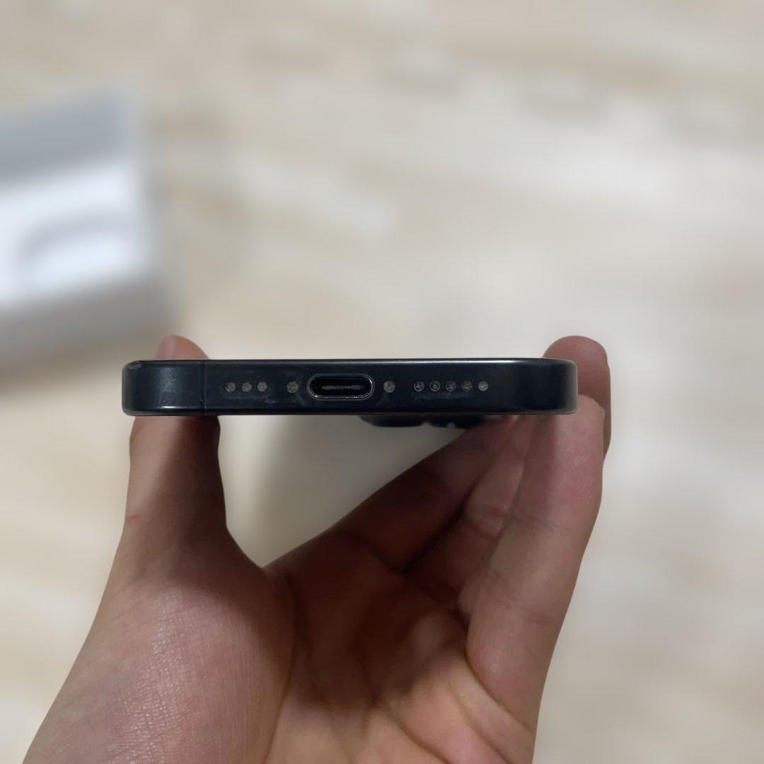 Apple iPhone 15 Pro 本体　SIMフリー