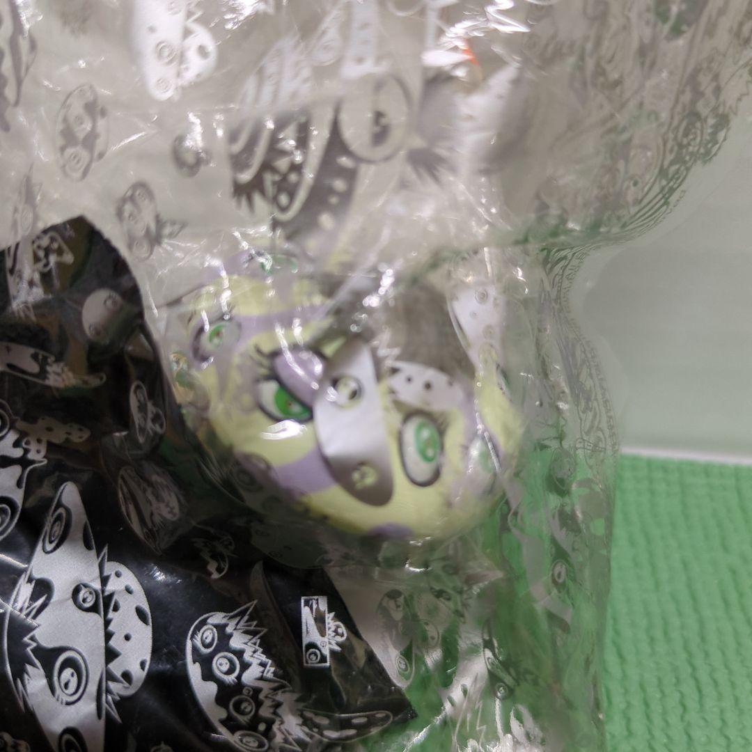 村上隆のスーパーフラットミュージアム ロサンゼルスエディション 9個。