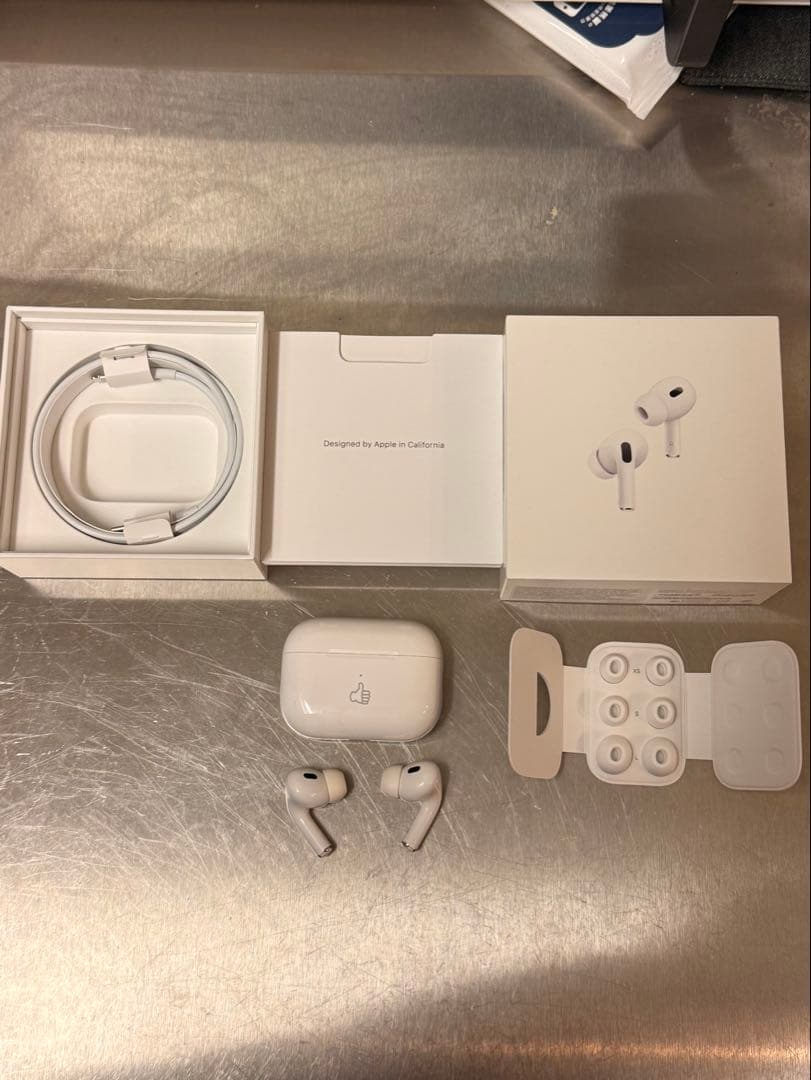 AirPods Pro 本体 充電ケース付き　付属品全てアリ