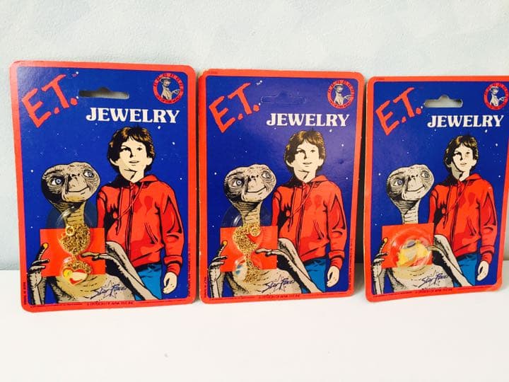 レア E.T. ネックレス バッジ セット 未使用