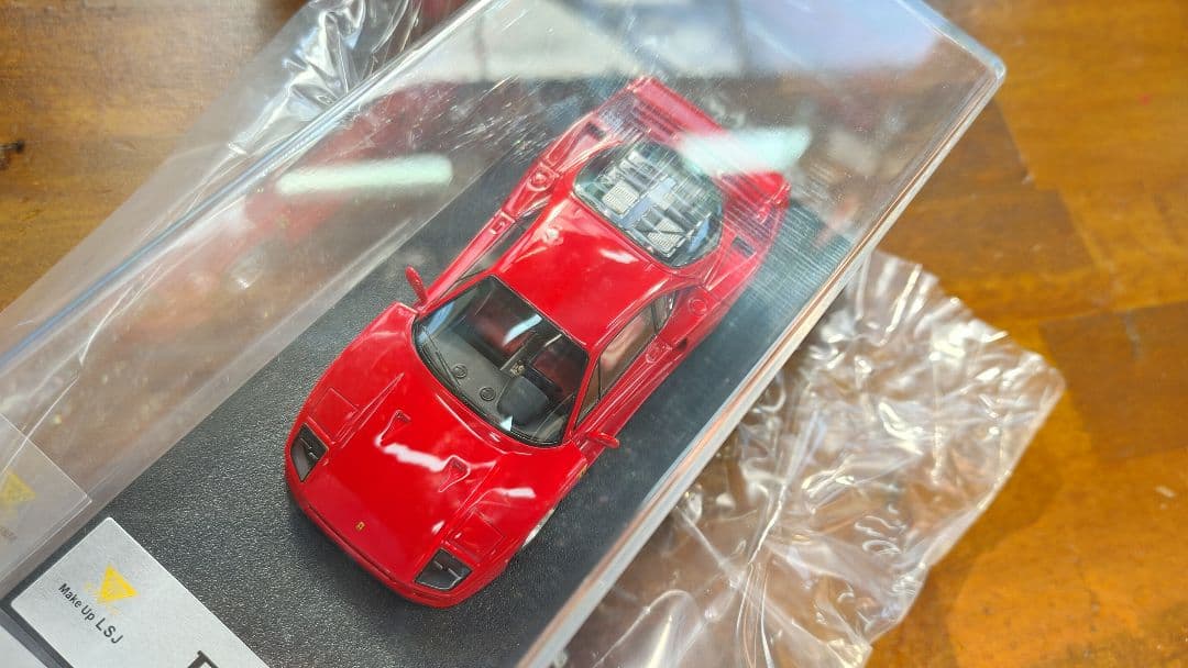 美品MAKE UP FerrariF40.1988 赤　1/43
