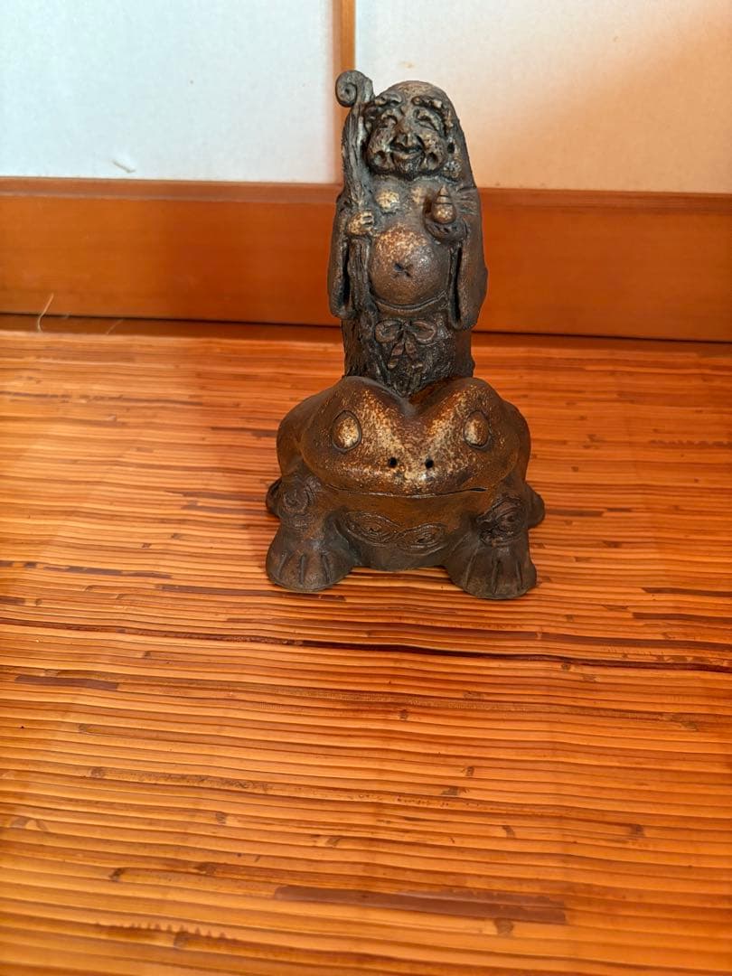 カエル　置物
