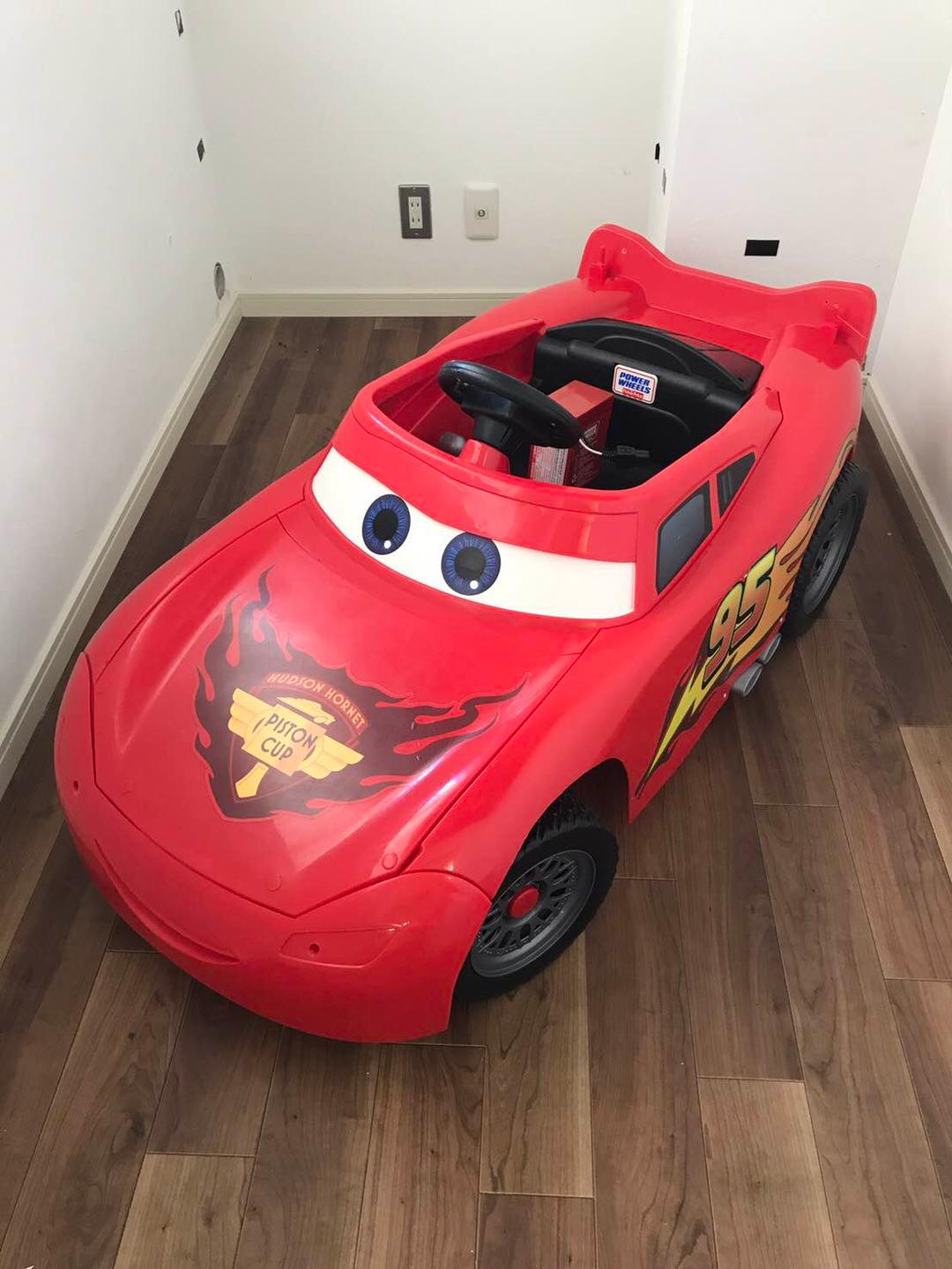 カーズ★自動乗用★6V