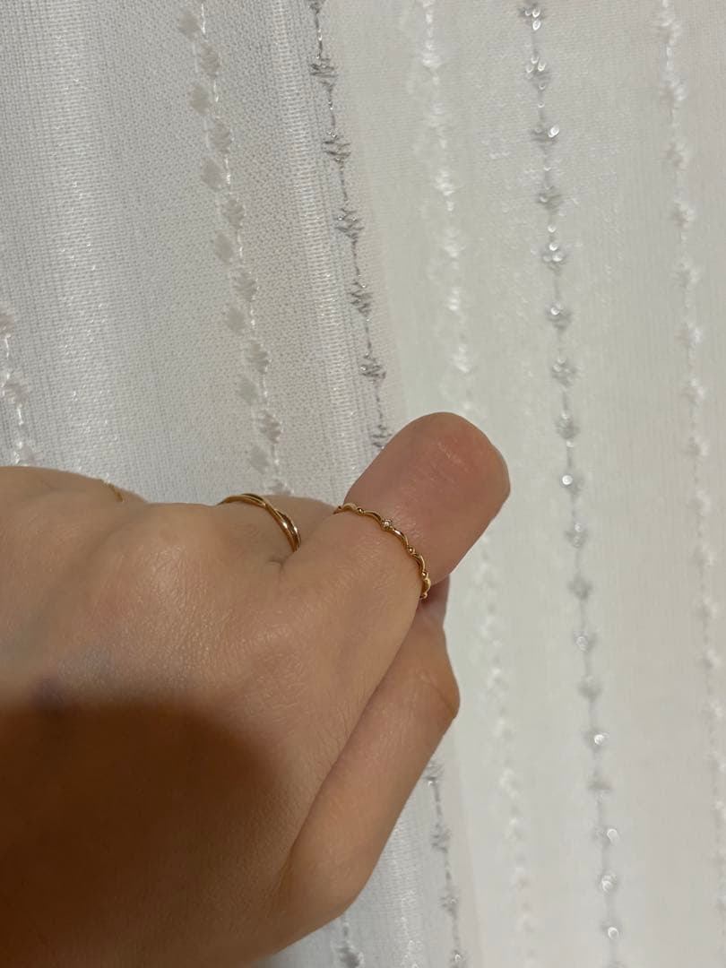 【ANEMONE】 K10 一粒ダイヤウェーブリング　11号