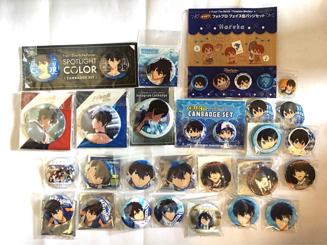 Free! 七瀬遙　グッズまとめ売り　缶バッジ　アクスタ　タペストリー等