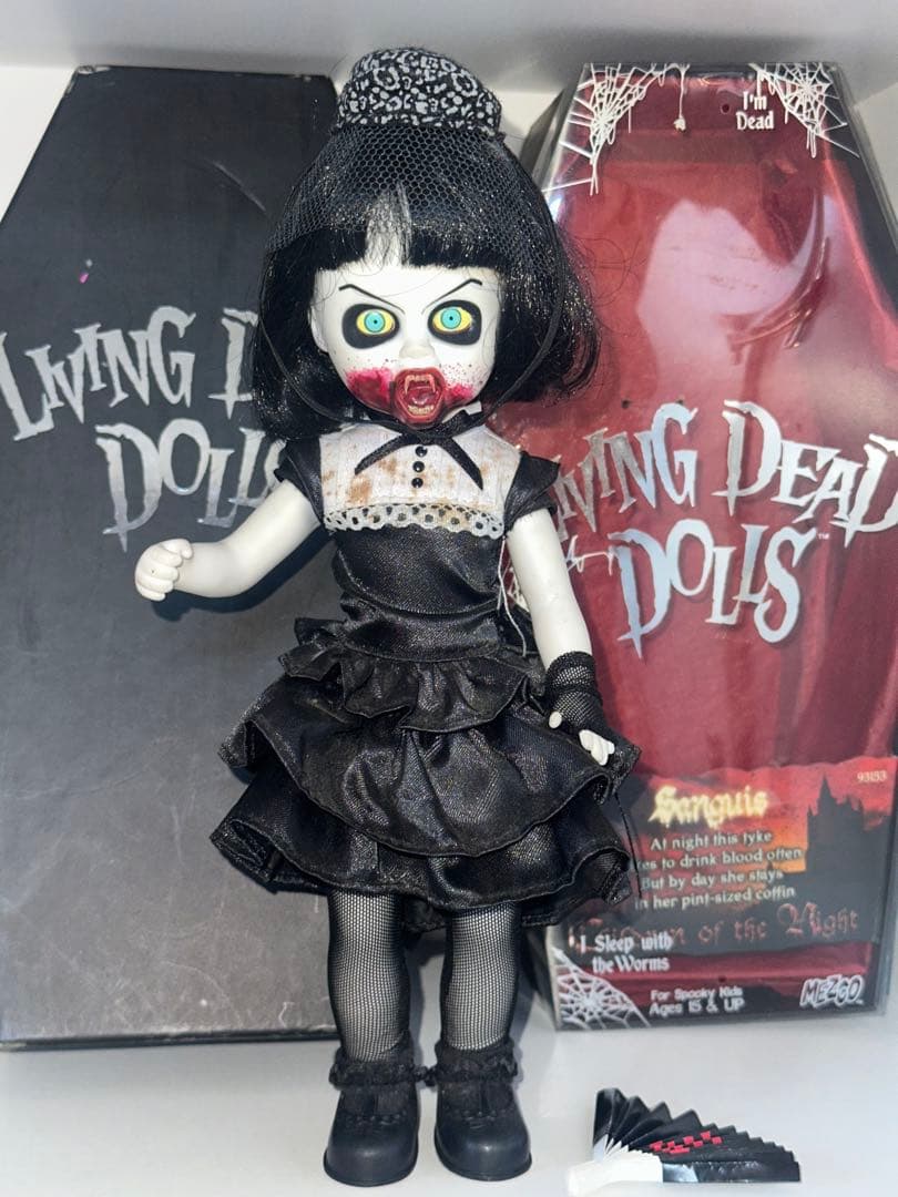 LIVING DEAD DOLLS Sanguis シリーズ19