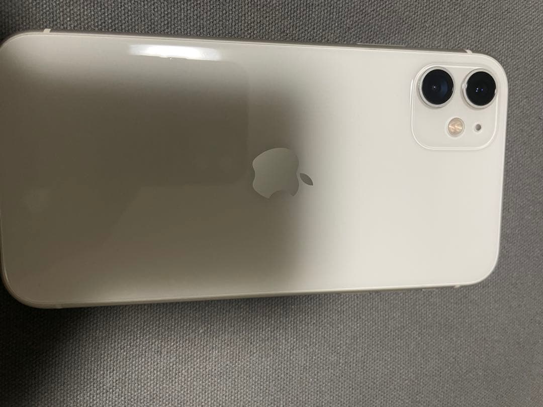 iPhone11 64G simフリー