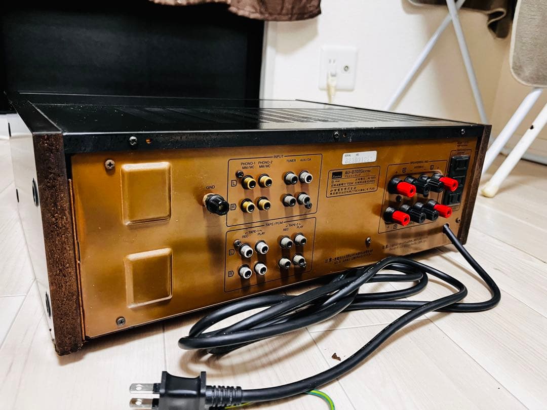 SANSUI AU-D707G extra ￥118,000(1983年発売)