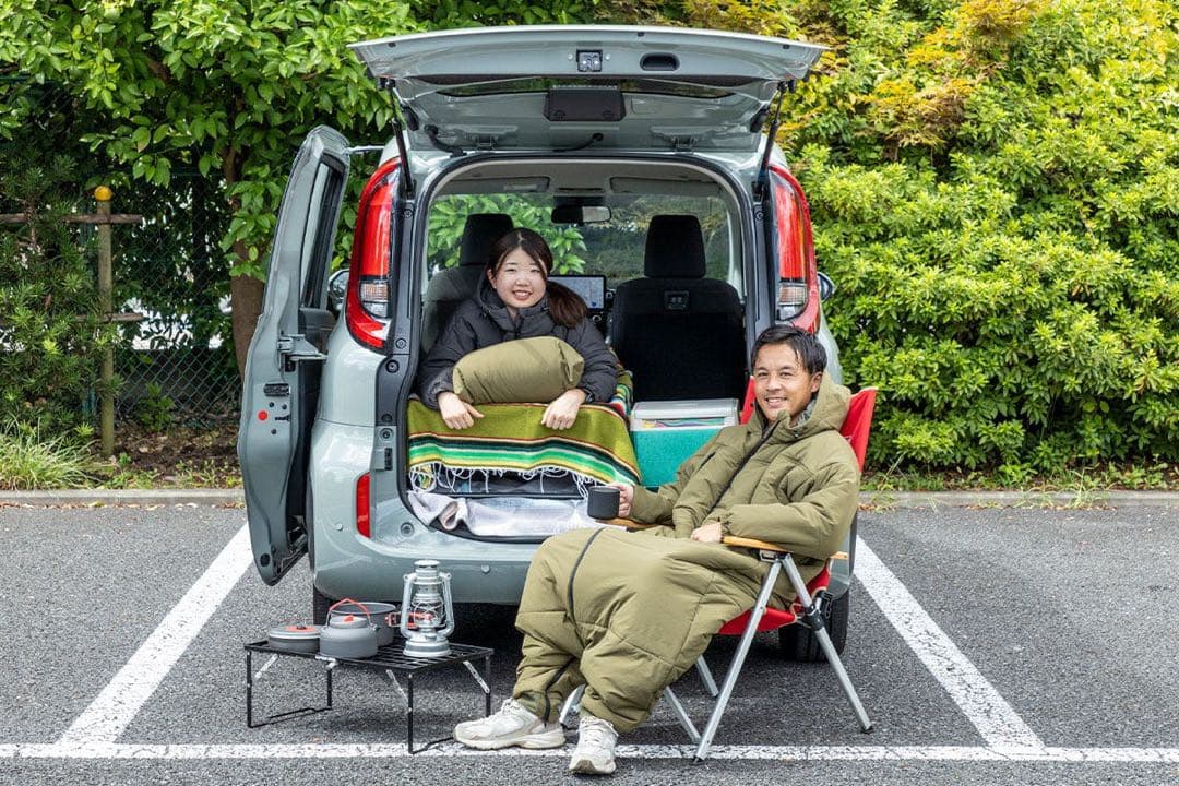 着る寝袋「モモンガ」エクストラ｜チャコール｜Mサイズ｜2024年モデル