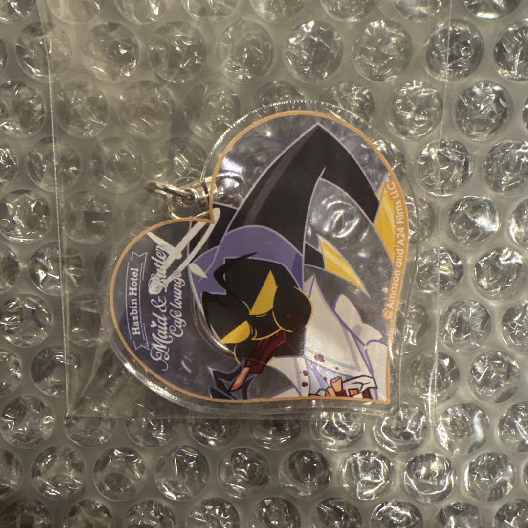 ハズビンホテル アダム ハートキーホルダー スクエア缶ケース