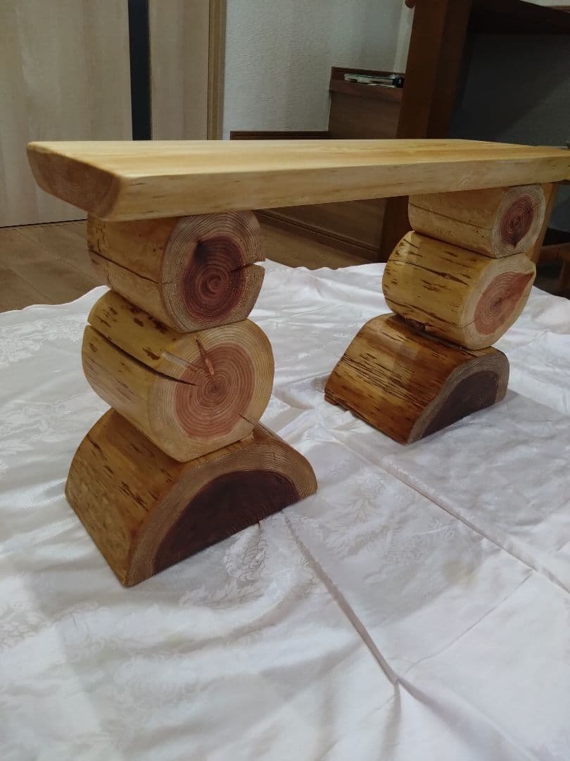 檜のベンチ(76・77)　あいこ❕丸太風の脚節無し座面をつるつる仕上げ