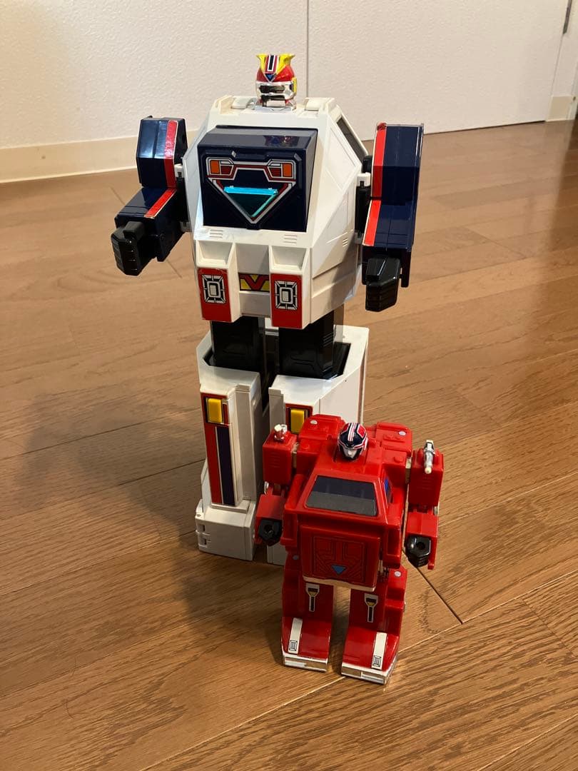 バンダイ DX フラッシュタイタン
