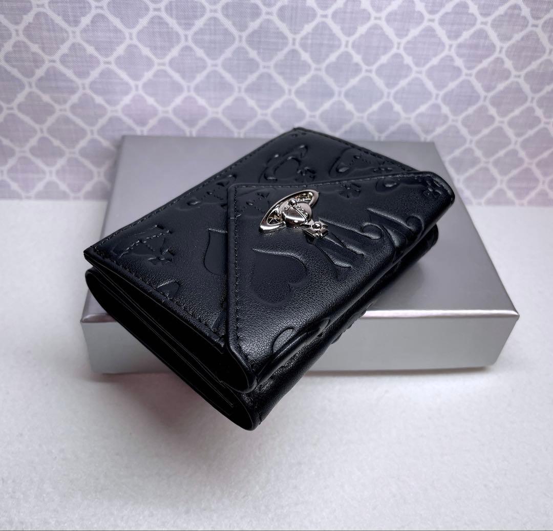 【内柄も素敵☆最新】Vivienne Westwood 三折財布 マット黒