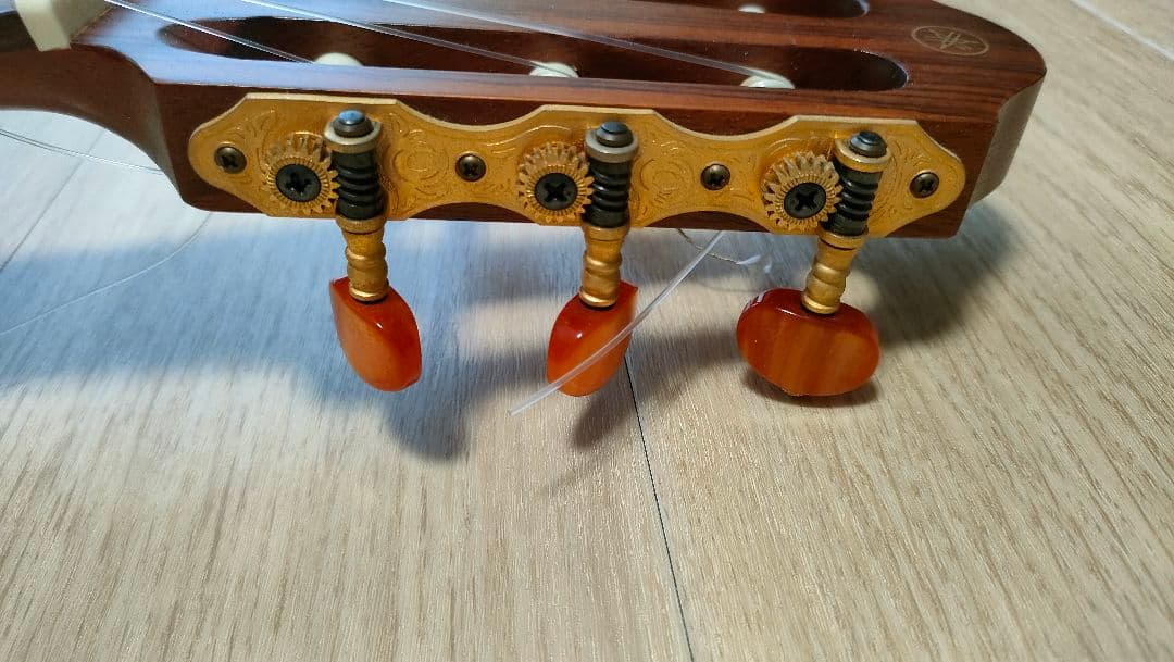 ヤマハ　サイレントギター　クラシックギター SLG-100N