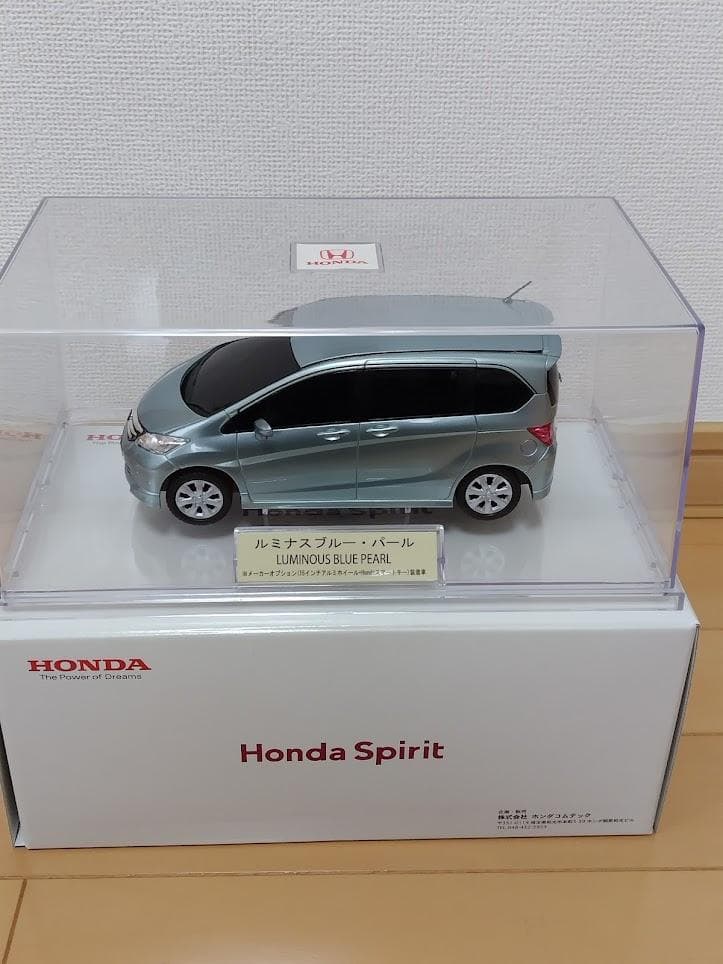 【美品・送料無料】ホンダ フリード ＦＲＥＥＤ　ディスプレー用スケールモデル