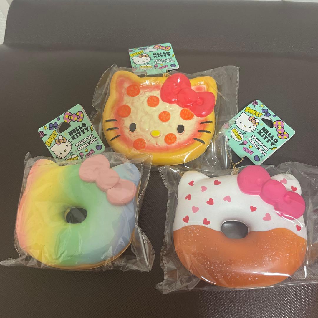 激レア　ハローキティドーナツ型スクイーズセット