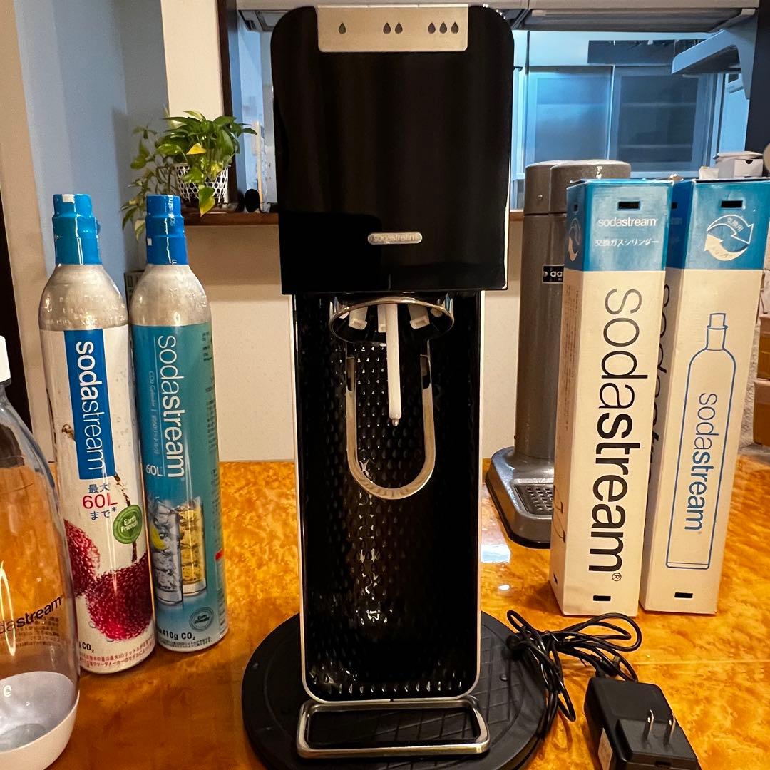 年末年始セール　ソーダストリーム パワー ガスシリンダー2本　1Lボトル1本付