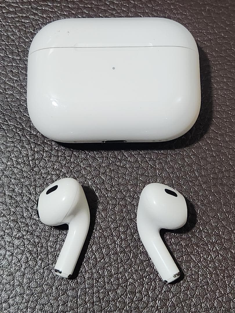 AirPods本体 ホワイト 充電ケース付属