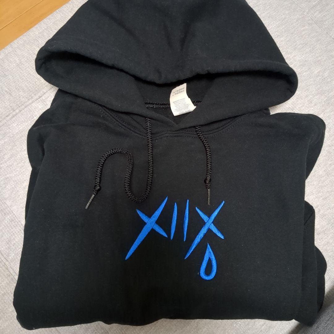 XIIX cryingパーカー　レア