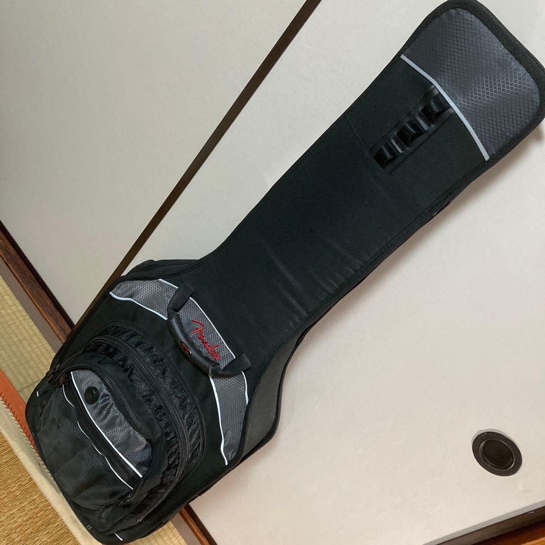 スタンド追加　フェンダー　JAZZベース　ストラップ　ピックガード　本　弦