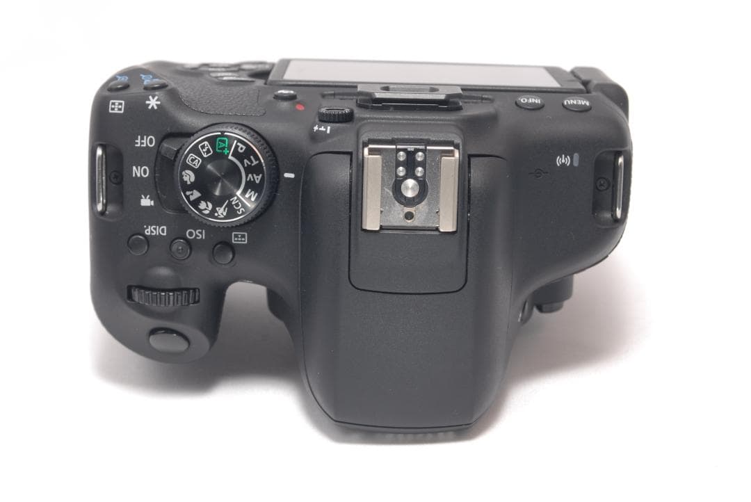 ⭐️遠くも近くもキレイ⭐️Canon Kiss X8i キャノン　デジタル一眼